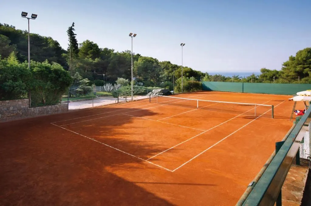 Aparthotel Sporting Pinamare à Marina dʼMarina dʼAndora